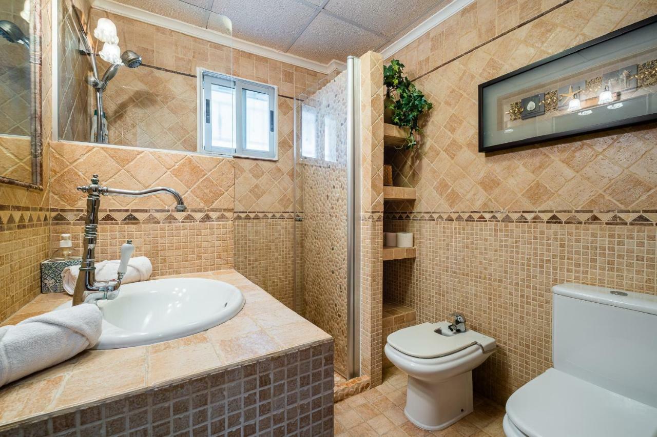 STARLITE BAÑO 1.jpg