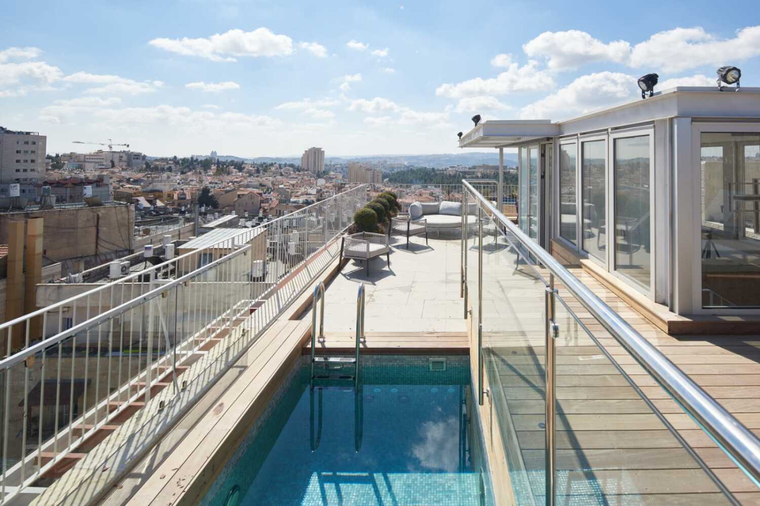 WhatsApp Image 2024-10-07 at 17.49.55.jpeg