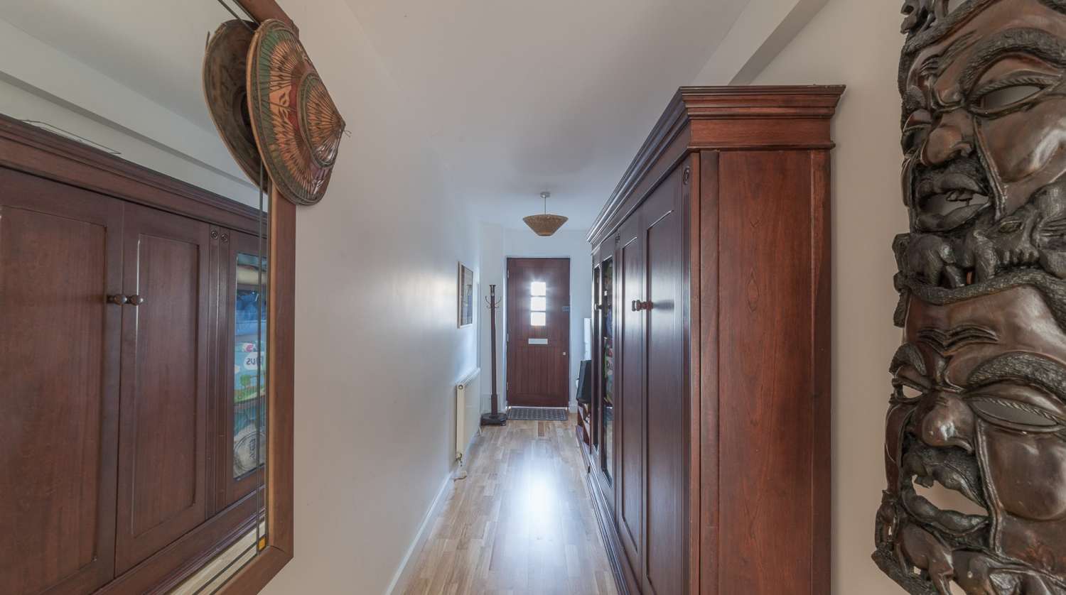 Entrance hallway.jpg