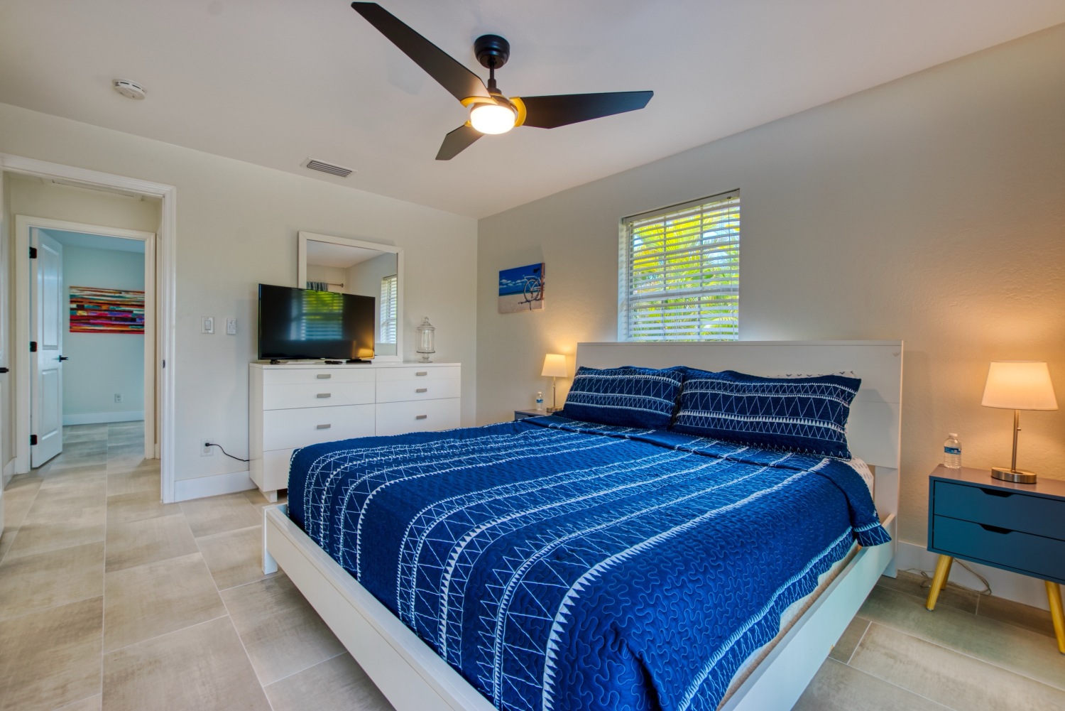 DSC_8024 2resized.jpg