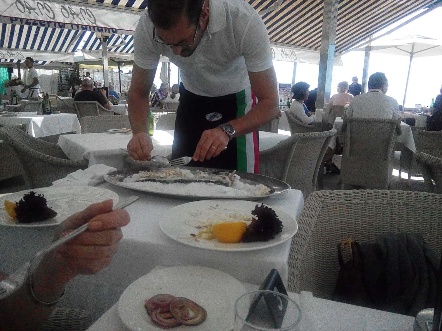 18-09-11 Playa Meloneras Atlantik Fisch frisch auf den Tisch.jpeg