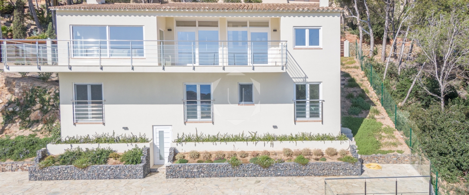 Luxury Holiday Home with pool, with Views of Sa tuna bay, in Begur, Costa Brava, Spain 0041.jpg