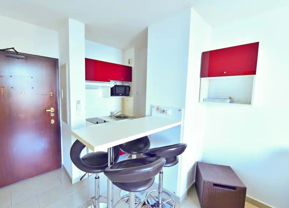 CosySeaside Corsica (9).jpg